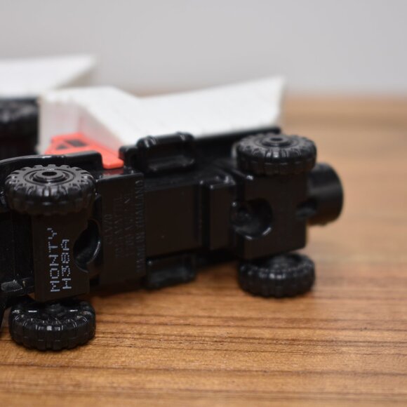 Max 15 N Monty 16 Trucks Diecast Take N Play Thomas & Friends Trains Engine 2010 - Picture 11 of 12